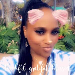 Meet your Posher, Zaneta